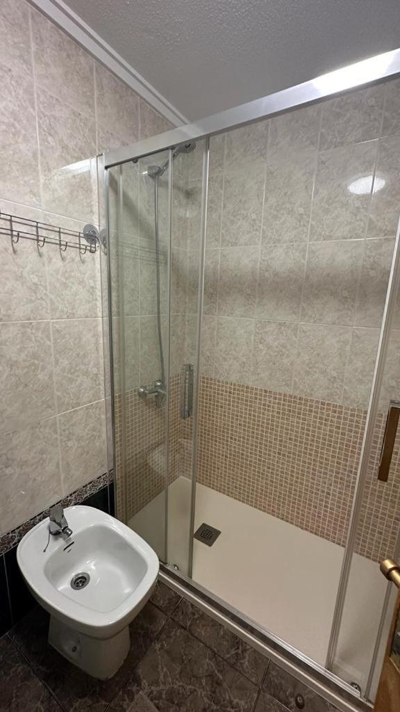 Playa De Los Naufragos Cozy Apartment With Pool Torrevieja Bagian luar foto