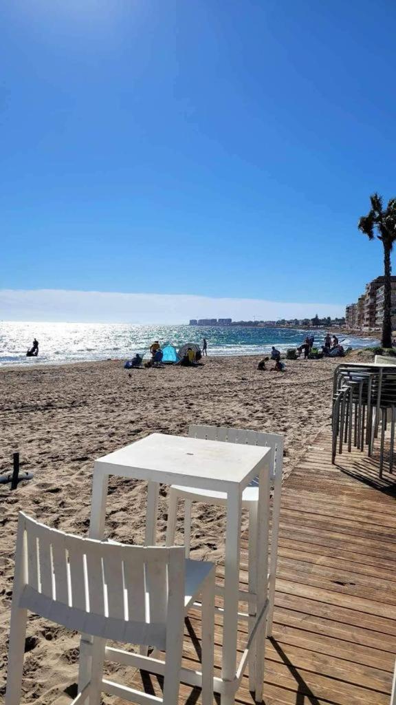 Playa De Los Naufragos Cozy Apartment With Pool Torrevieja Bagian luar foto